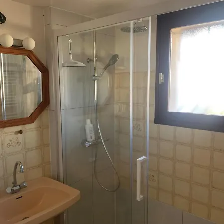 Maisonnette Cosy A 20 M De La Avec Animaux Admis, Wifi Et Parking - Fr-1-194-139